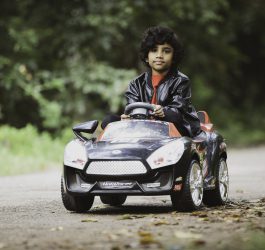 Samochodzik na akumulator