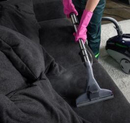 Jak wyczyścić kanapę we właściwy sposób