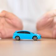 Zniżki na ubezpieczenie samochodu