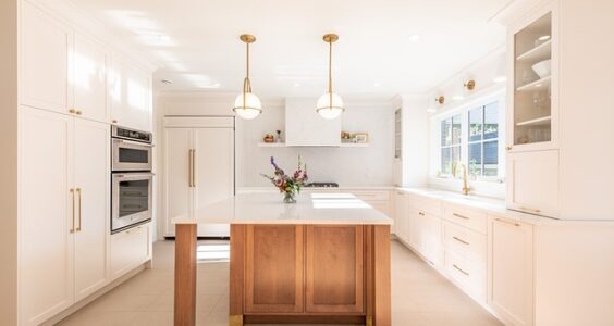 Projektowanie wnętrz: Nauka i Praktyka