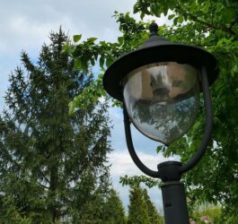 Nowoczesne lampy ogrodowe
